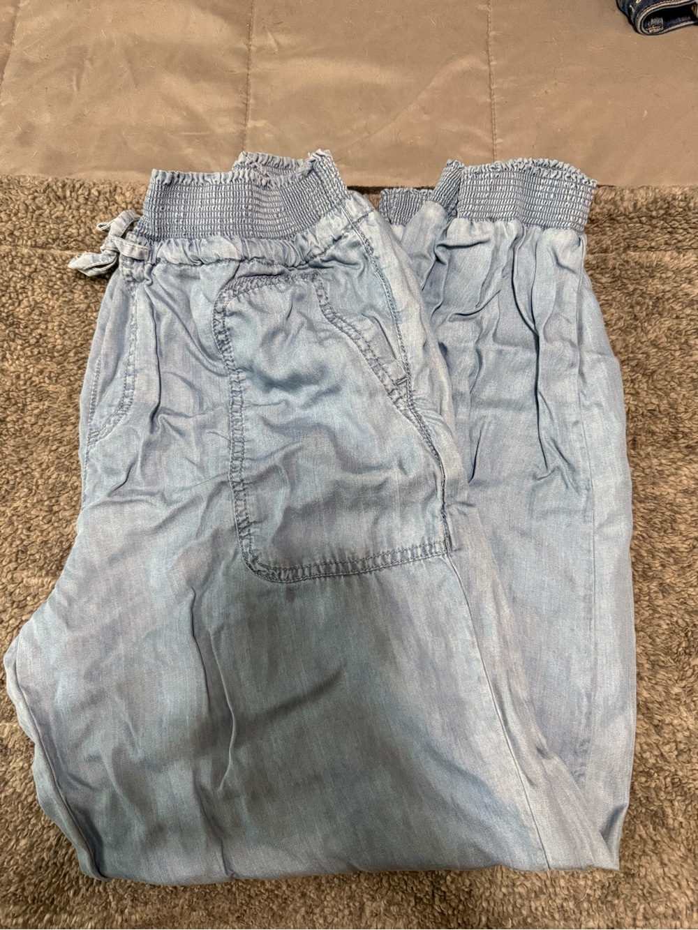 Light Chambray Elastic Waist Pocket Pants